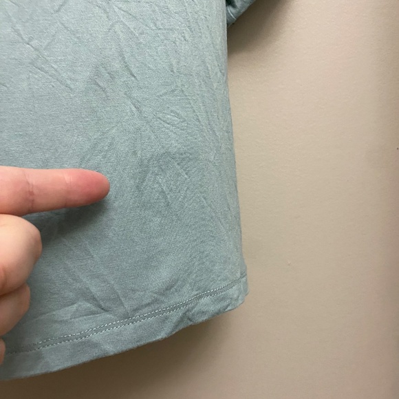 Kyte Crewneck TShirt 💙2 for 30💙 - Picture 3 of 3